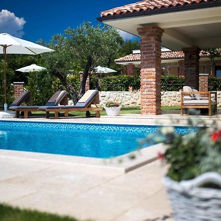 Luxury Villa Nika Dobrinj Exteriör bild