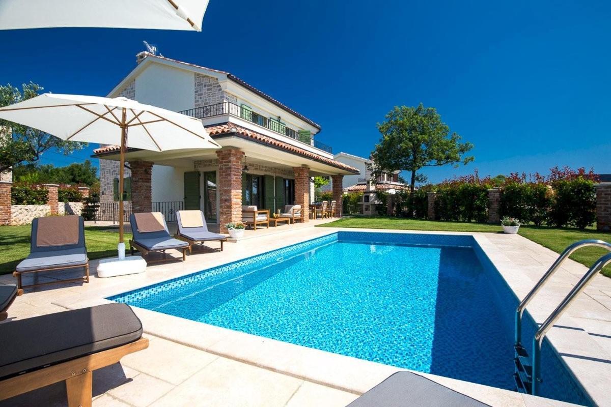Luxury Villa Nika Dobrinj Exteriör bild